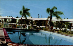 HOLIDAY MOTEL and DINING ROOM, Route 41 & 441 miles , 5 miles south of Lake City Postcard