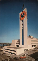 Union Oil Company's Triangular Shaft, Rincon Hill Postcard