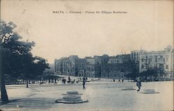 Piazza Sir Filippo Sceberras Postcard