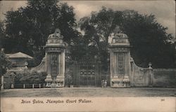 Lion Gates, Hampton Court Palace United Kingdom Postcard Postcard Postcard