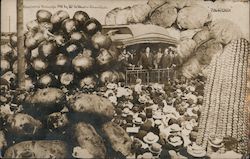 President Taft Addresses Citizens, Surrounded by Giant Vegetables Postcard