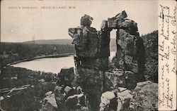 Devil's Doorway, Devil's Lake Postcard