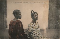 Jeunes Filles Apolloniennes Postcard