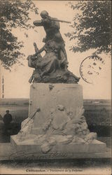 Monument de la Défense Postcard