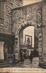 Vence (A.M.) - Portall de la Place du Peyra - RM Postcard