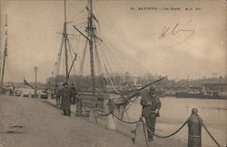 Les Quais Postcard