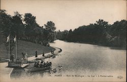 Bois de Boulogne - Le Lac - L'Embarcadere Paris, France Postcard Postcard Postcard