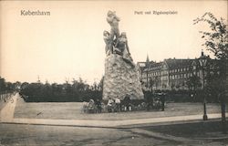 Finsen Monument "Against the Light " Postcard