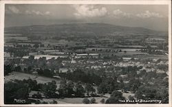 The Vale of Broadway Postcard