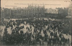 Les Fêtes de Jeanne d'Arc à Orléans - Place du Martroi après la procession France Postcard Postcard Postcard