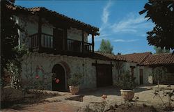 An inner court Santa Catalina School for Girls Postcard