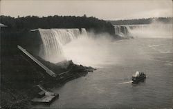 Maid of the Mist, Niagara Falls Postcard