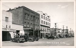 Street Scene - Donner Theatre, Loynd's Drug Postcard