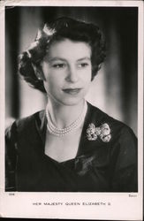 Her Majesty Queen Elizabeth II Royalty Postcard Postcard Postcard