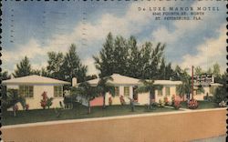 De Luxe Manor Motel Postcard