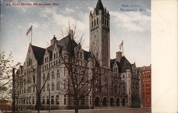 Post Office Milwaukee, WI Postcard