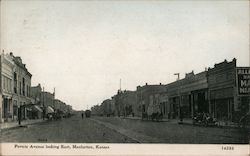 Povntz Avenue Looking East Postcard