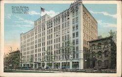 Doctors Building, 8th Between Race and Vine Streets Postcard