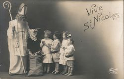 Vive St. Nicolas: St. Nicolas and Children Santa Claus Postcard Postcard Postcard