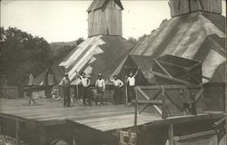 Workers, Hop Kiln Winery Postcard