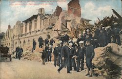 Sailors From the Battle Fleet Viewing the Ruins of Messina Sicily, Destroyed by Earthquake 1908 Great White Fleet Postcard Postc Postcard