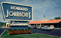 Howard Johnson's Restaurant Framingham, MA Postcard Postcard