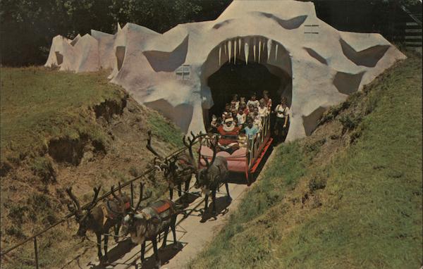 Santa s Village Santa and his reindeer sleigh ride Santa Cruz CA