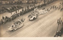 Parade. Peacock Float, cars, band Postcard