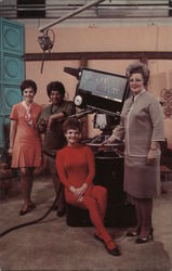 Woman's World. TV Set with camera. Editor Rita Shaw, Sara LaVonne and Billie Oakley Postcard