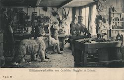 Woodworkers, Carving Bildhauerwerstätte von Gebrüder Huggler in Brienz Postcard