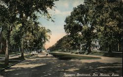 Kingman Boulevard Des MOines, IA Postcard Postcard Postcard